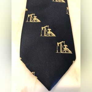 OIL RIG Drilling Tie Mens Dress Lubbock TX Navy Cream 100% Polyester